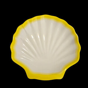 Set of 2 Shell Shaped Melamine Plates Yellow Rim White 8 Inch